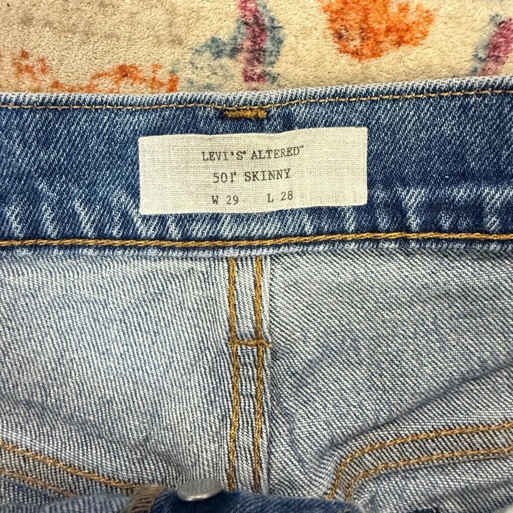 Levis Altered 501 Skinny Jeans Medium Wash Distressed High‎ Rise W29 L28